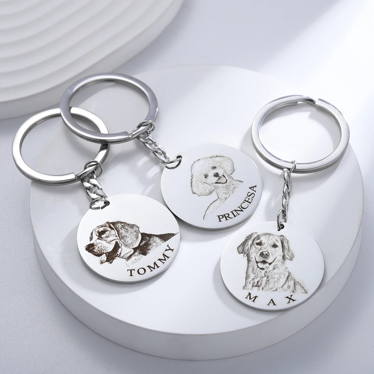 Personalized Pet Portrait Necklace – A Heartfelt Tribute to Your Furry Friend